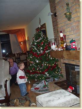 20051226-11 Bij de kerstboom 3